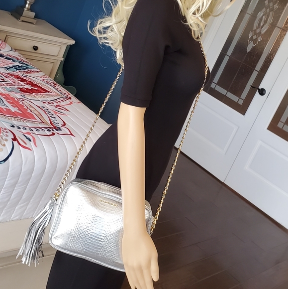 VICTORIA SECRET Crossbody Purse - Picture 5 of 12